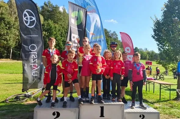 Zawodnicy Akademii na podium ligi